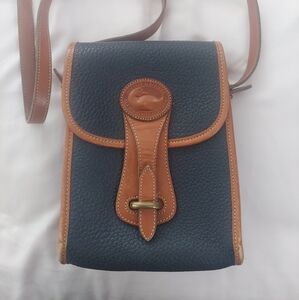 Elegant Black and Tan Leather Crossbody Bag